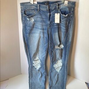 Judy Blue Women's SIze 22W Bleached Destroyed  Jeans Mid Rise  NWT Boyfriend Fit